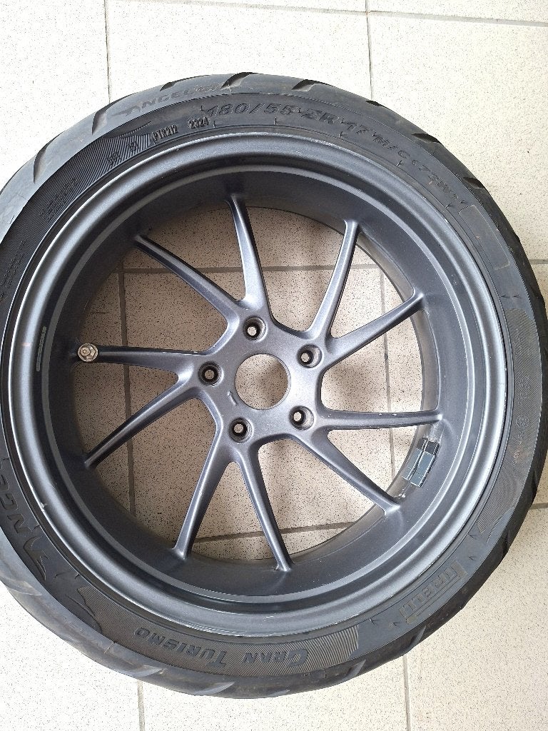 BMW  1250  achtervelg, Motoren, Ophalen, Gebruikt