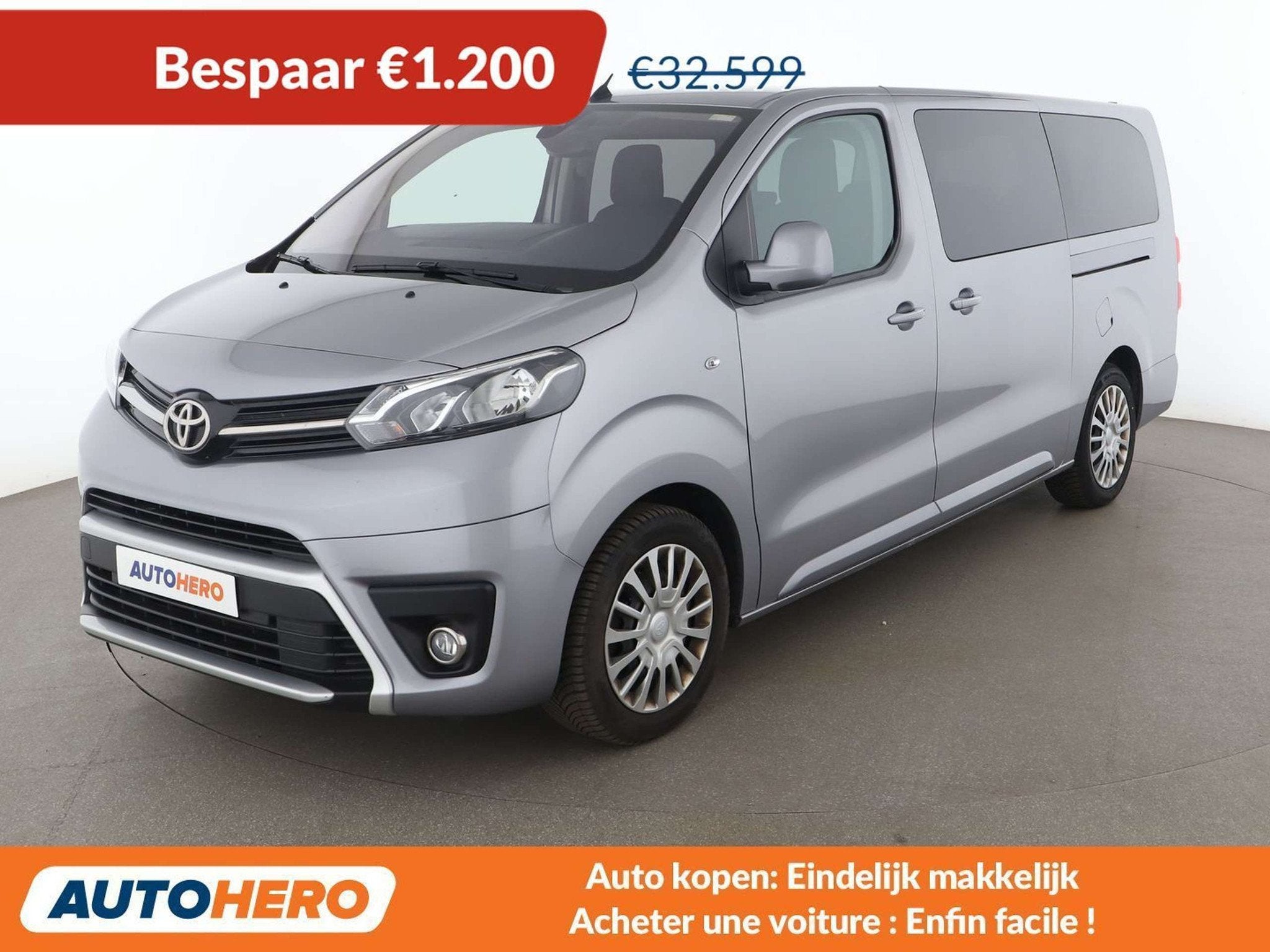 Toyota ProAce 2.0 D-4D L2 Dynamic Connect (bj 2023), Auto's, Lichtsensor, Stof, Gebruikt, ProAce