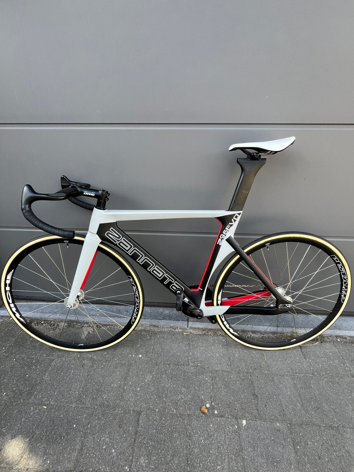 Zannata Z96evo M, Enlèvement, Comme neuf