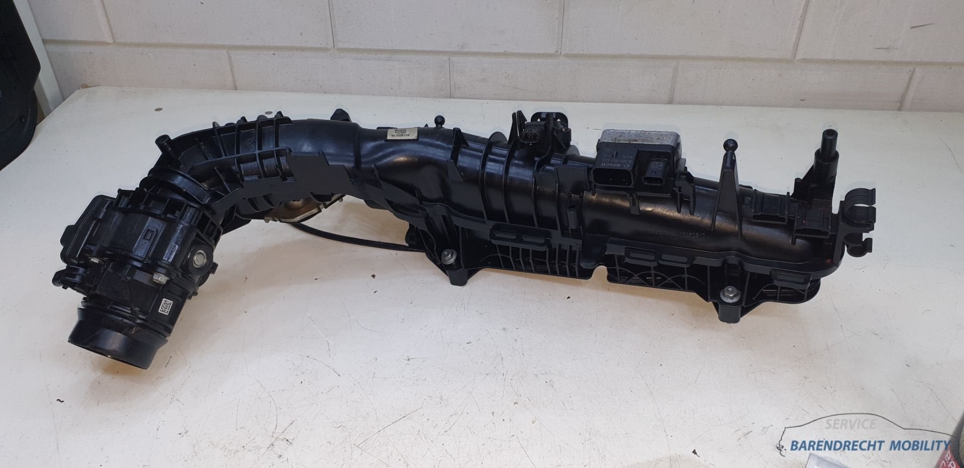 Inlaatspruitstuk Gasklephuis gloeirelais 851365508 BMW B47D2, Petuelring 130
80788  Munich, DE, Gebruikt, Info@bmw.de, BMW