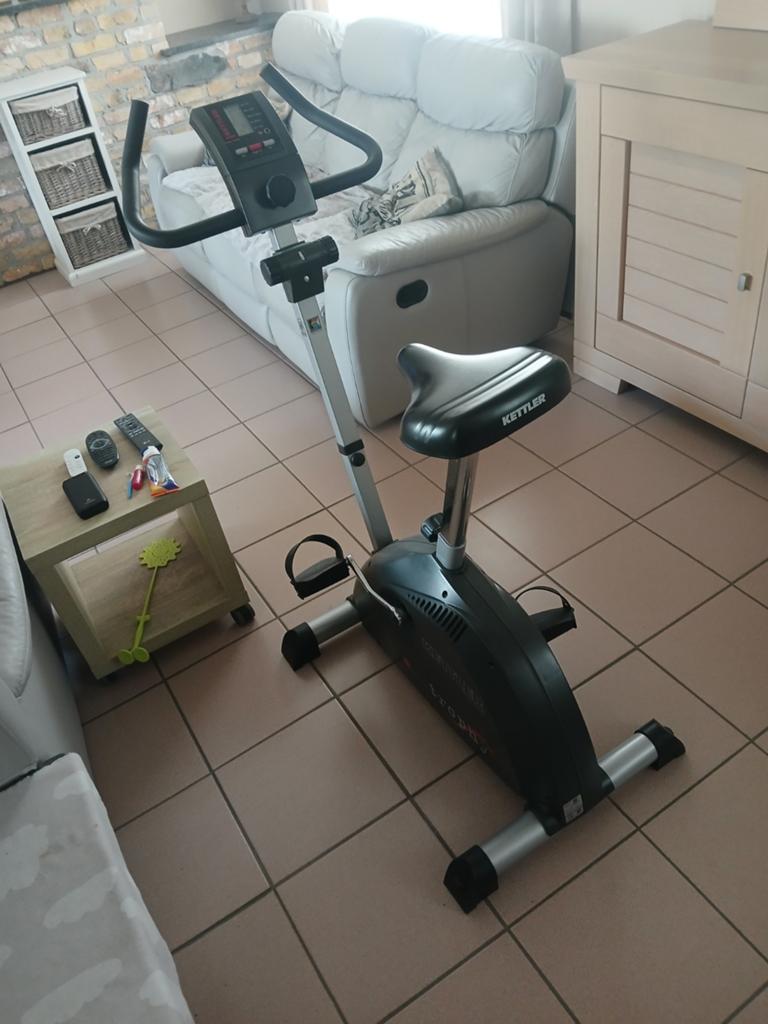 Ketler hometrainer zo goed als nieuw, Sport en Fitness, Ophalen, Hometrainer