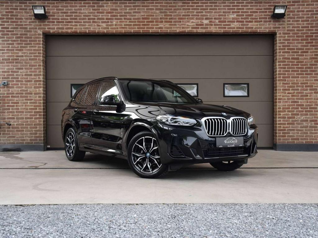 BMW X3 2.0iAS xDrive30e PHEV M PACK / CARPLAY / CAMERA / LE, 1998 cc, 0 min, 292 pk, Zwart