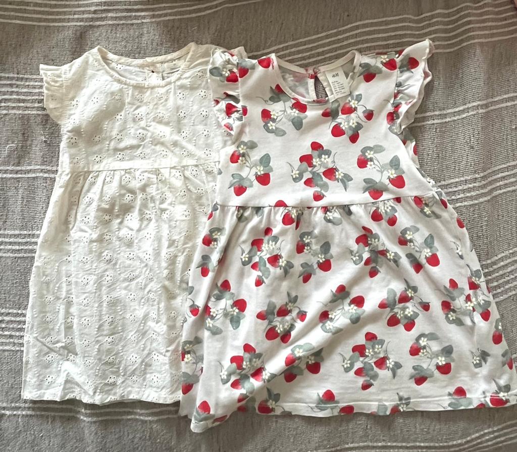 Lots de 2 robes été 18 mois H&M/ Zeeman, Enfants & Bébés, Enlèvement, Comme neuf, Fille, Robe ou Jupe