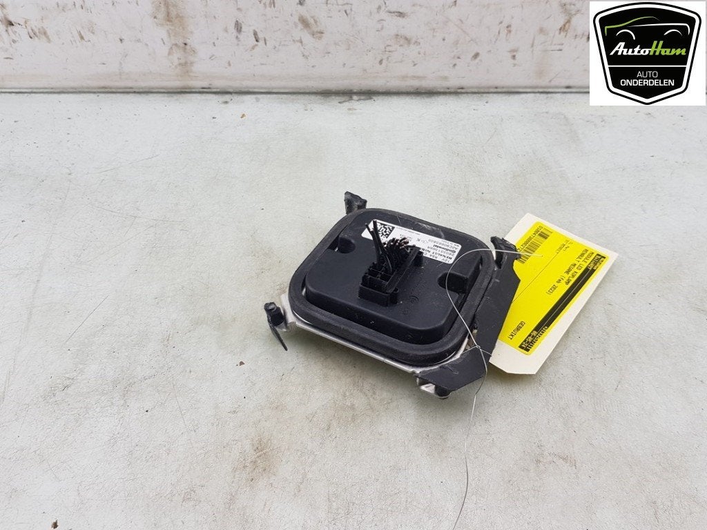 MODULE LED KOPLAMP Megane IV Estate (RFBK) (|260551566R|), Auto-onderdelen, Gebruikt, Renault, Peter-Huppertz-Straße 5
51063  Köln, DE