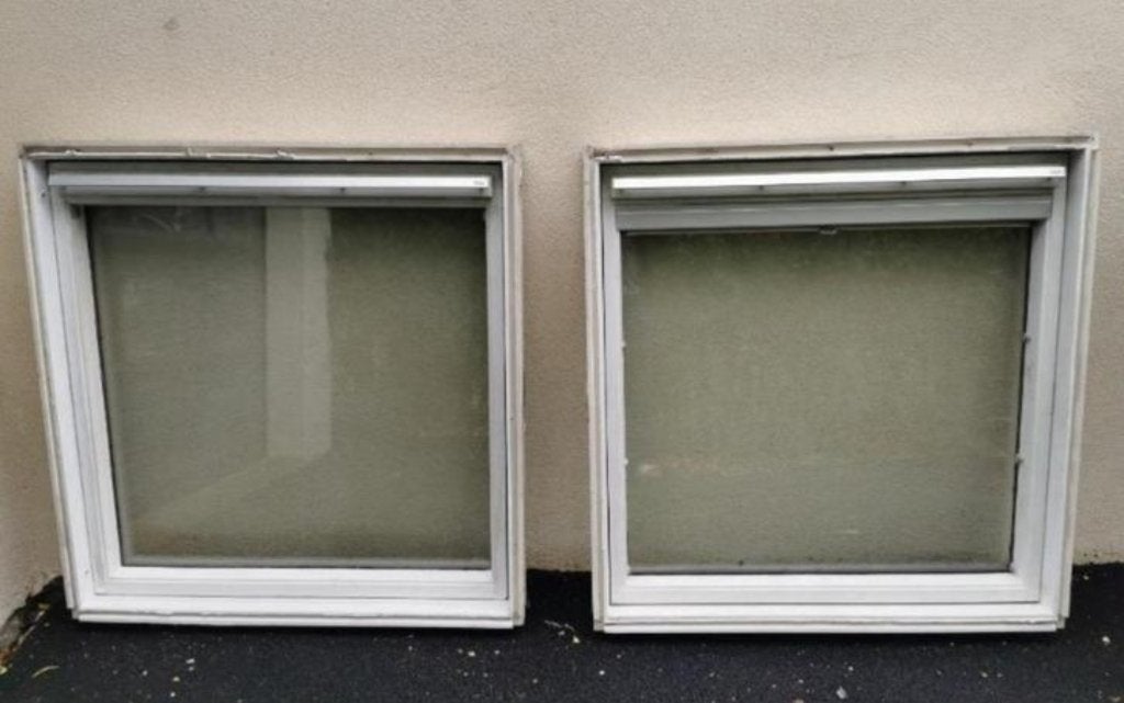 velux 114x118 + raccord + store + option pose, Enlèvement, Utilisé, Double vitrage