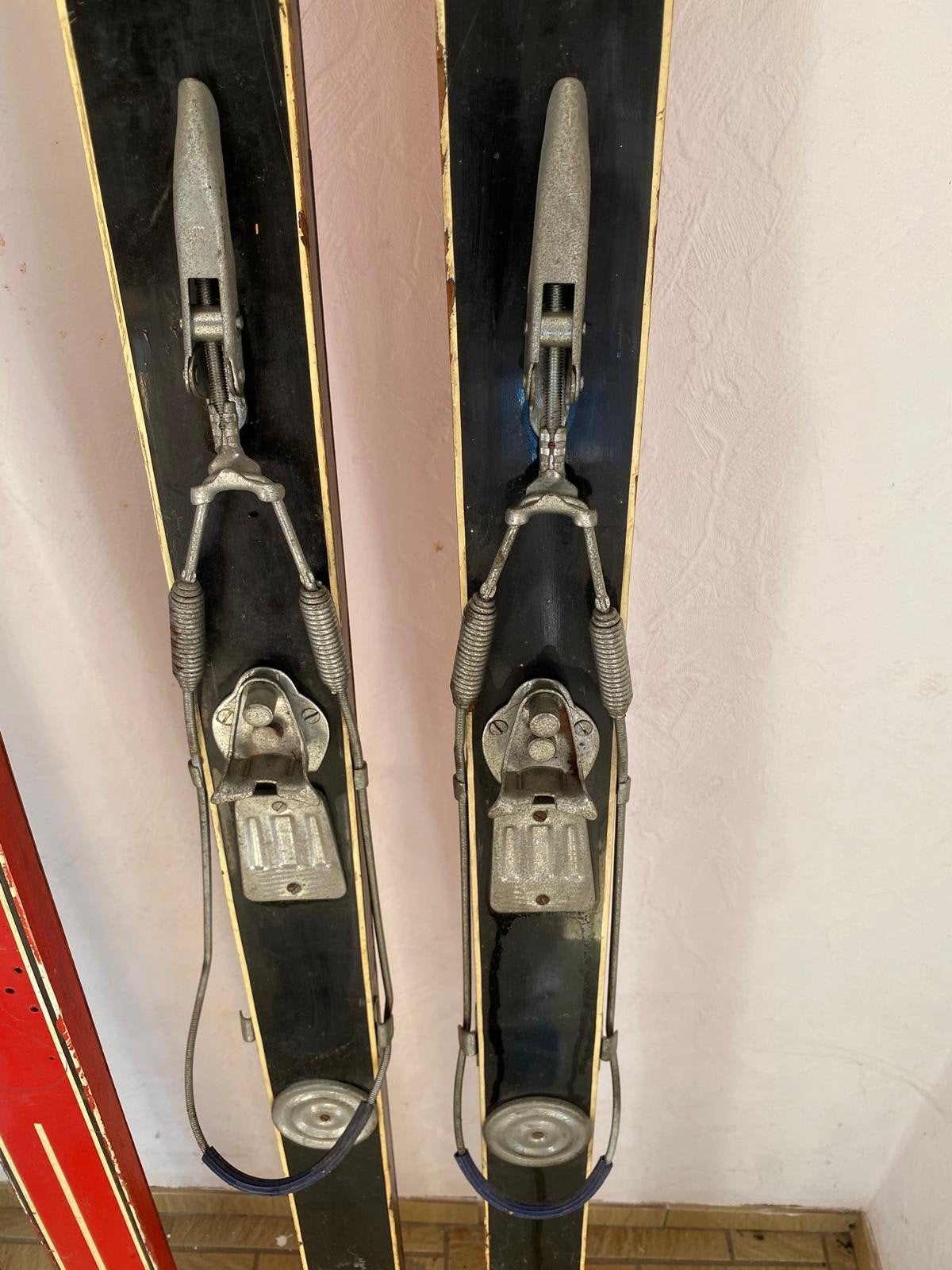 Skis d'époque, Sports & Fitness, Ski & Ski de fond, Enlèvement, Ski, Skis