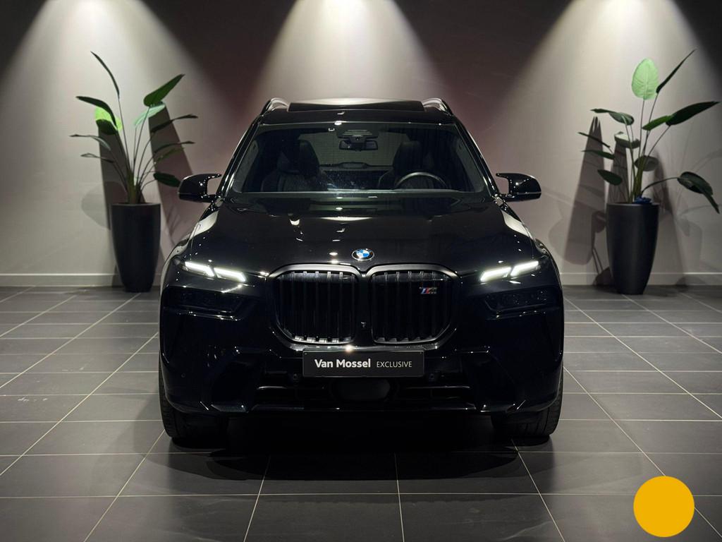 BMW X7 M 60 i xDrive 7ZIT | BOWERS & WILKINS | SKY LOUNGE |, Auto's, Automaat, Stof, Gebruikt, https://public.car-pass.be/vhr/40f2b983-0967-4d32-85bf-d262ddbd2eff