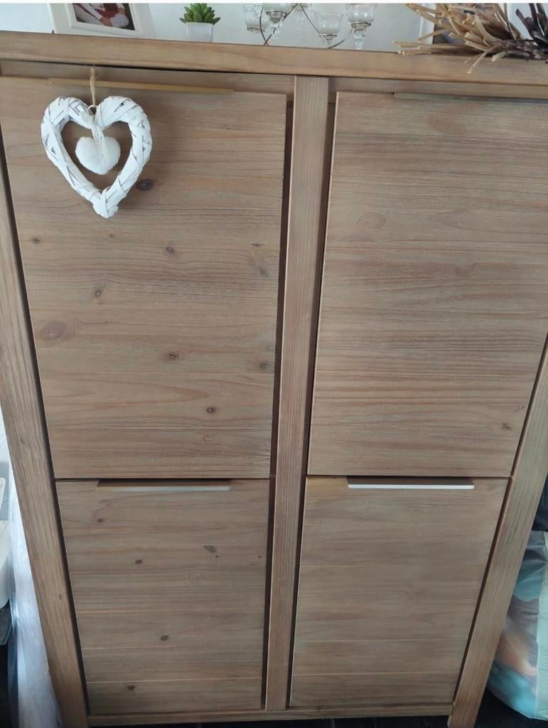 Zeer mooie natuurhout kast, Ophalen