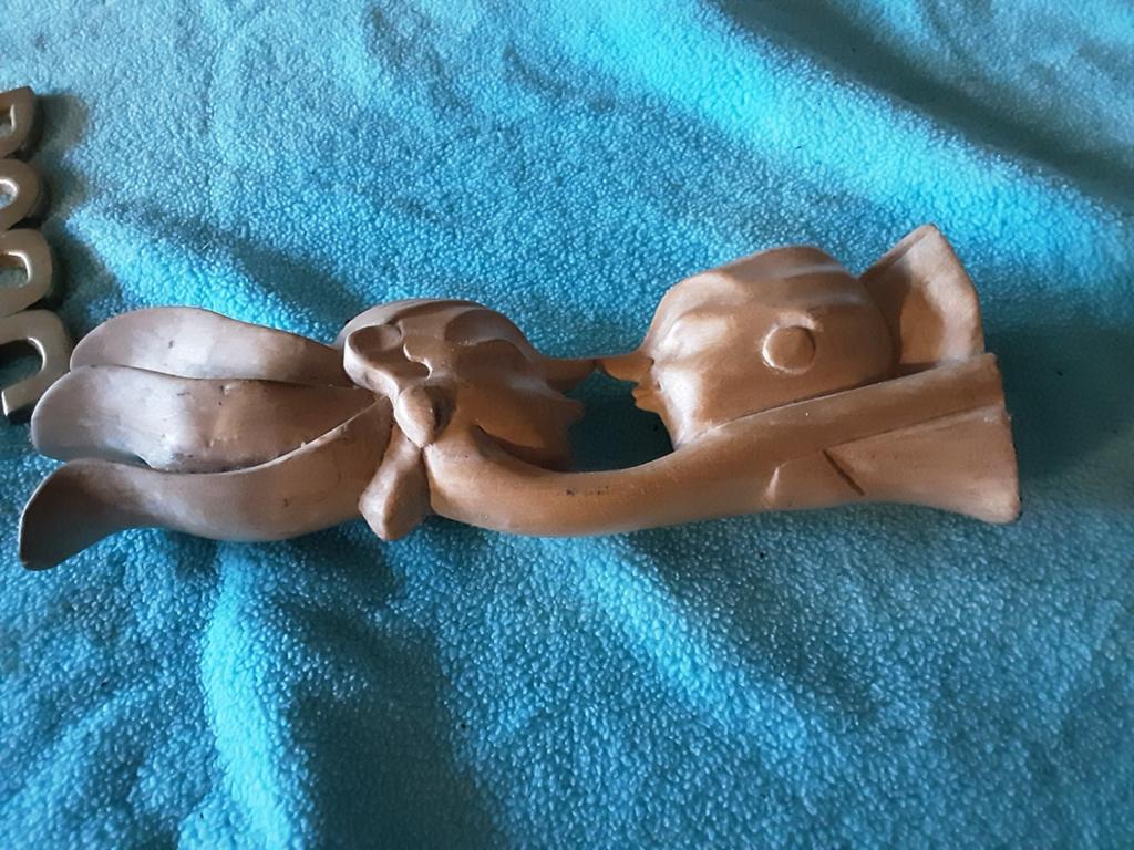 Handgesneden houten sculptuur uit balie Indonesië., Enlèvement, Statue