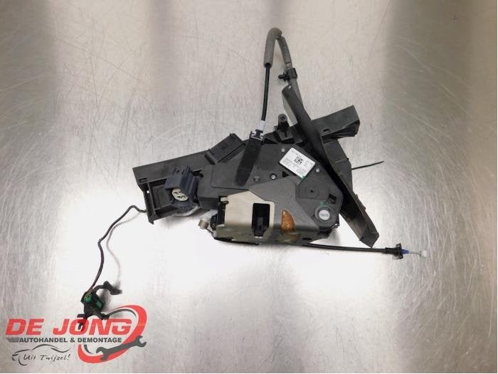 Serrure portière mécanique 4portes arrière droite d'un Fo, Autos : Pièces & Accessoires, -, 3 mois de garantie, -, -