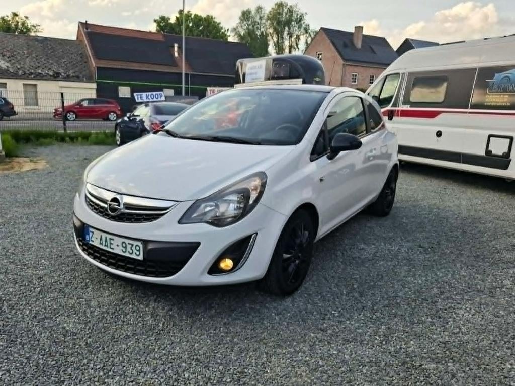 Corsa 1.4i Airco - Navi - Cruise, Auto's, Voorwielaandrijving, Euro 5, Stof, 4 cilinders