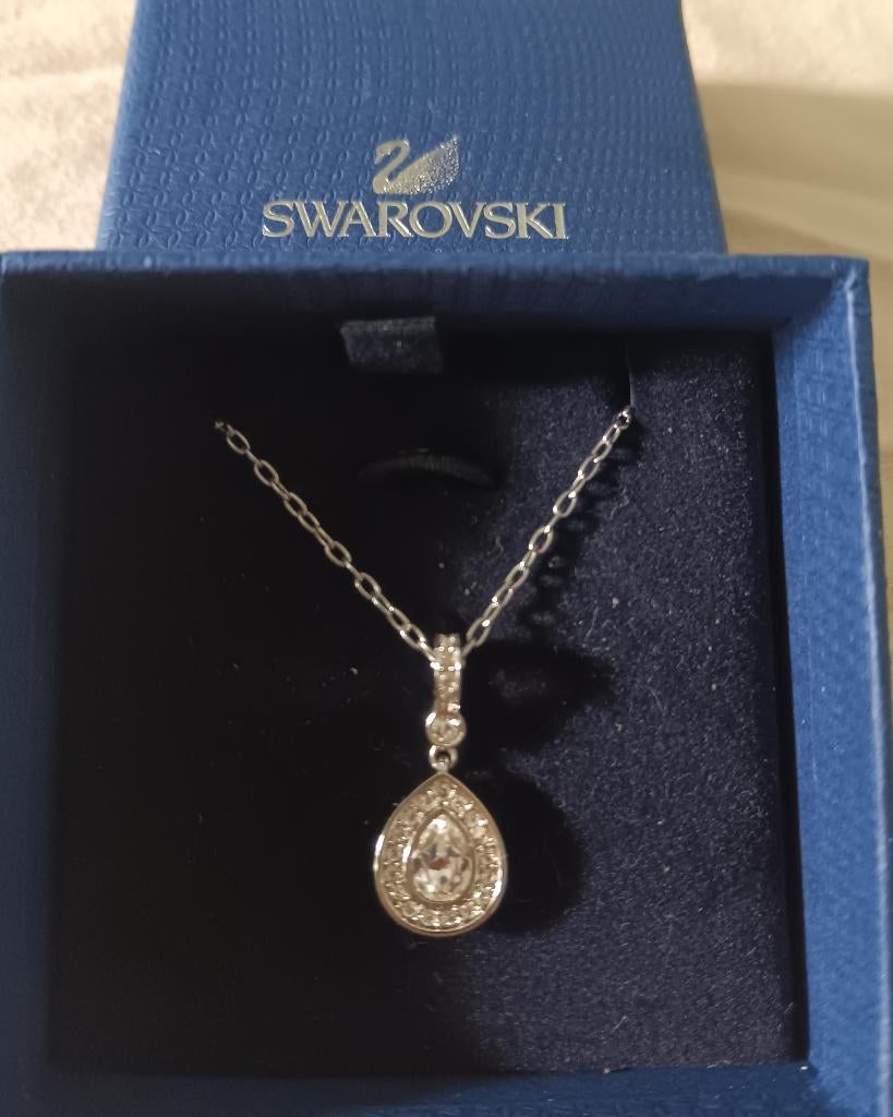 Swarovski ketting en oorbellen, Overige materialen, Nieuw, Ophalen of Verzenden, Verstelbaar