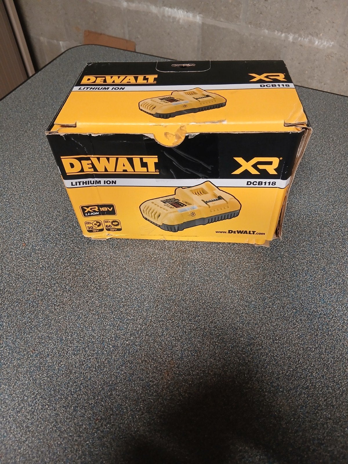 dewalt, Ophalen