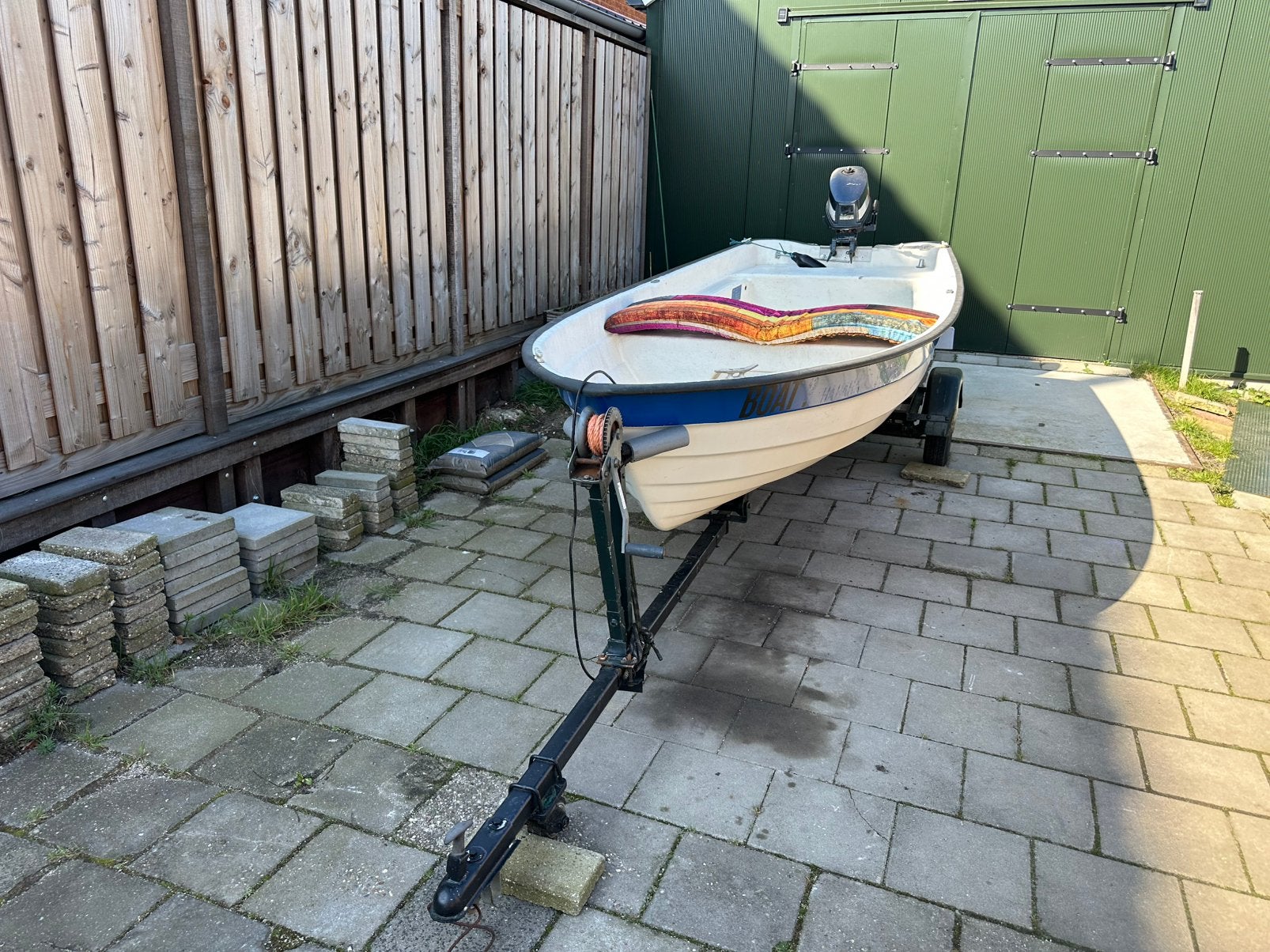 Vissersboot motorboor 4pk met trailer, Watersport en Boten, Ophalen, Gebruikt, Polyester