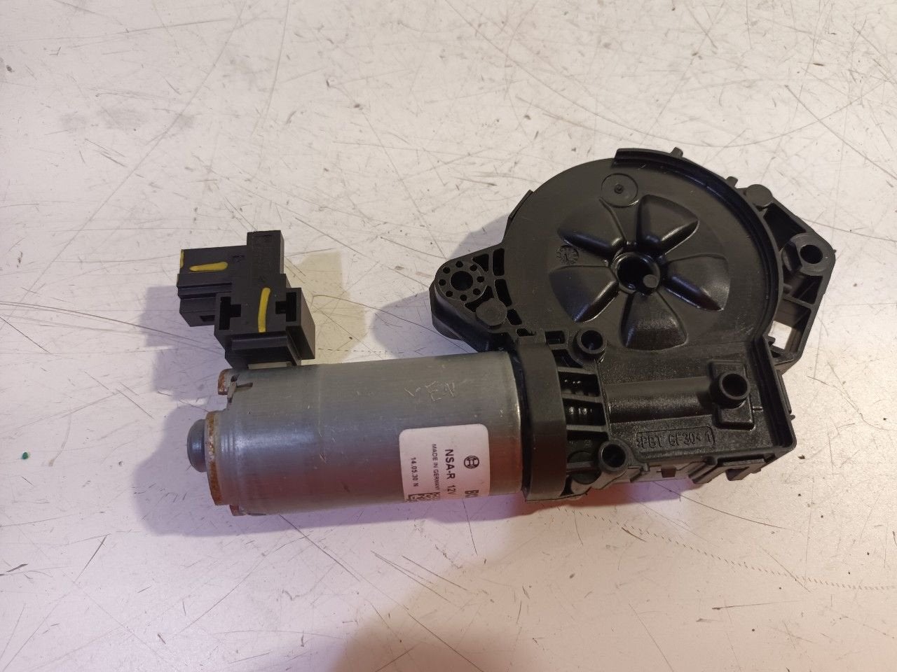 Schuifdeur sluitmotor Mercedes-Benz GLA, Onderdelen@venauto.nl, Van der Ven Autorecycling B.V., Gebruikt, Ettenseweg 76, 4706 PB Roosendaal, The Netherlands