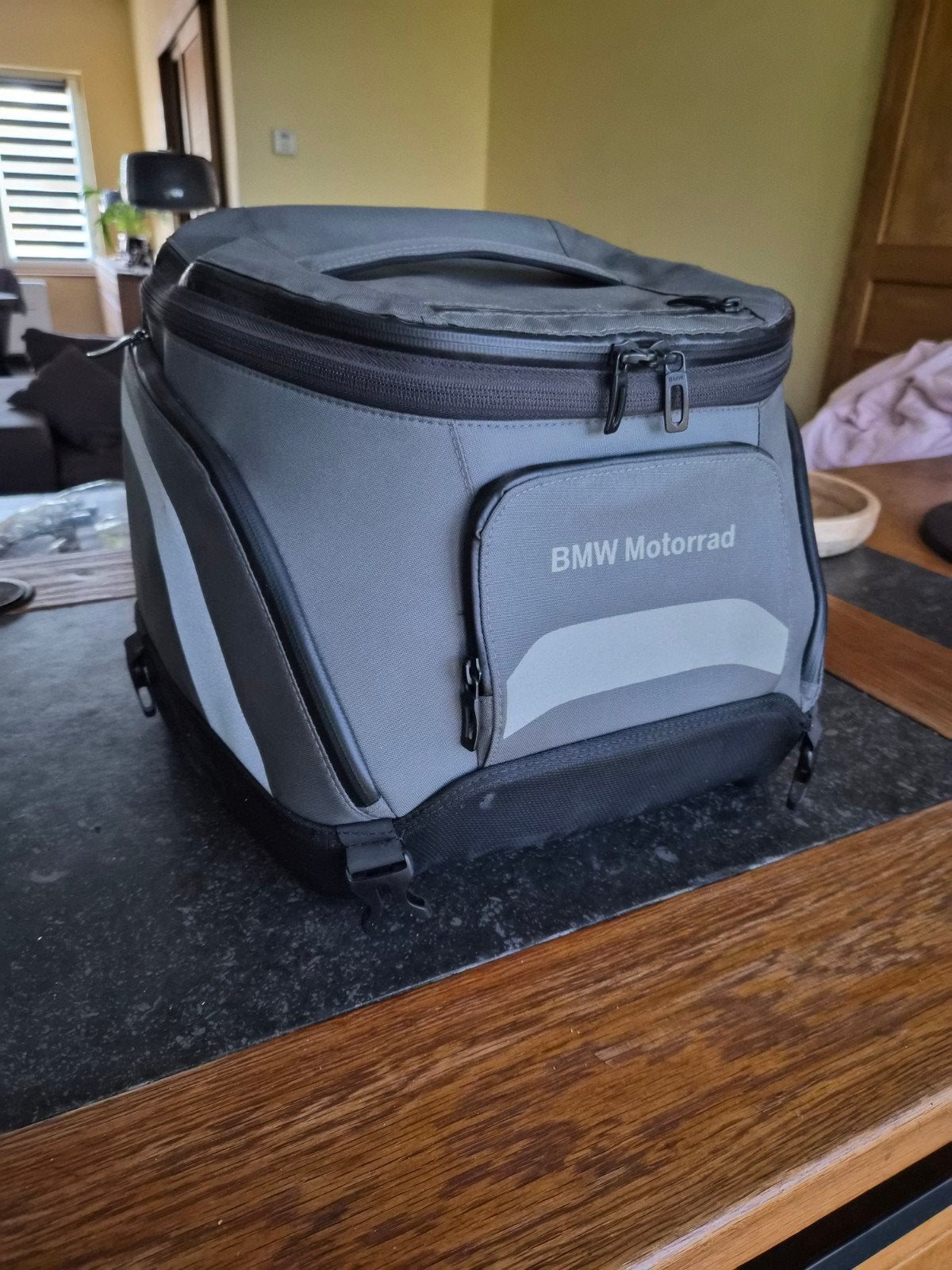 Sac top case pour bmw RT avec attache, Motos, Accessoires | Valises & Sacs, Enlèvement