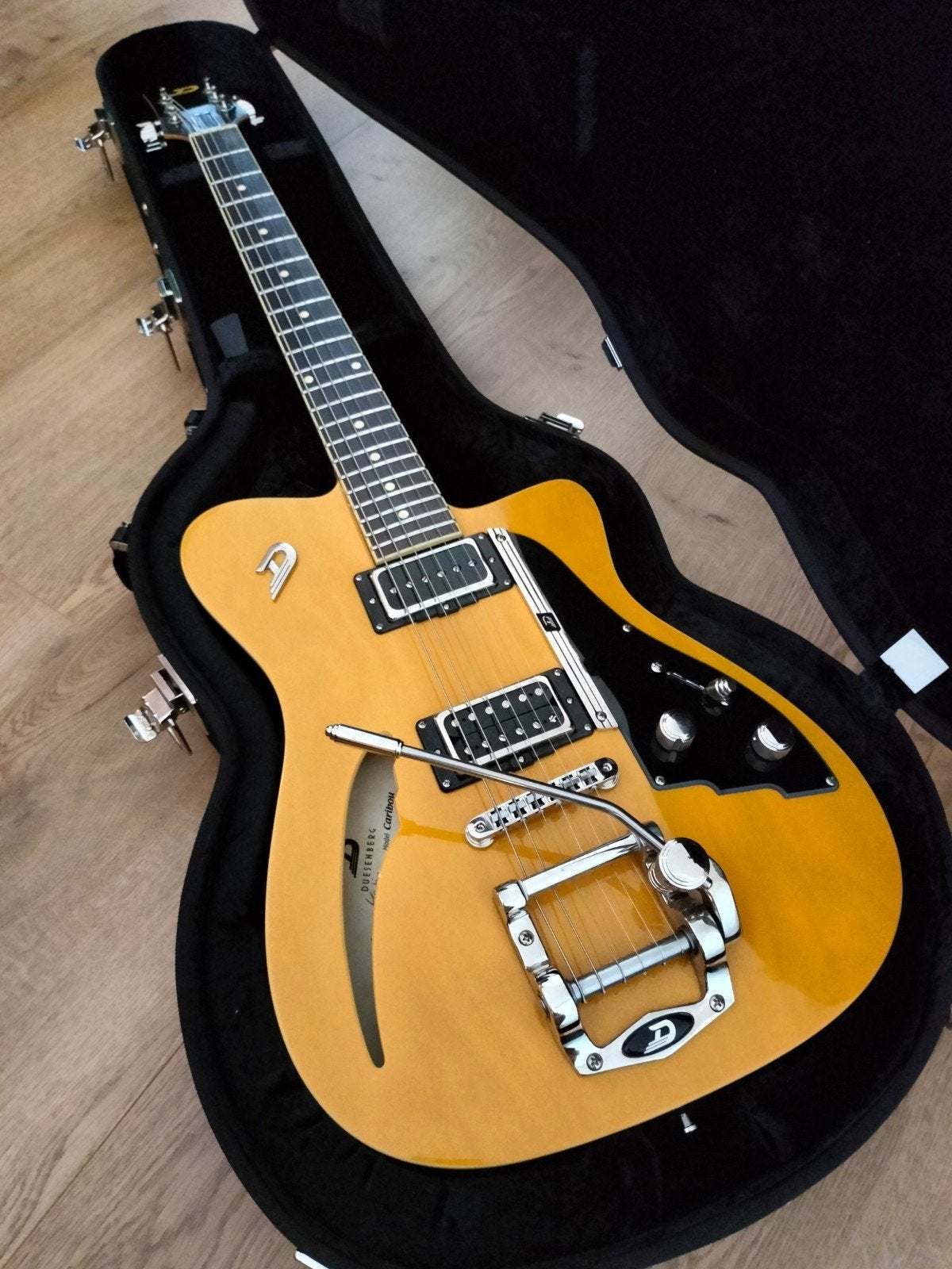 Caramel au caramel Duesenberg Caribou, Musique & Instruments, Enlèvement, Fender