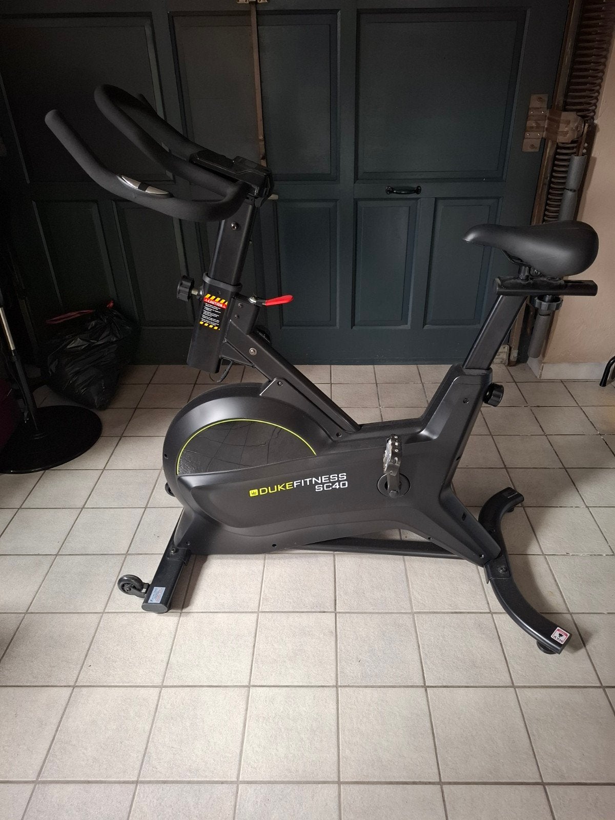 spinningfiets, Sport en Fitness, Fitnessapparatuur, Ophalen, Zo goed als nieuw, Benen, Spinningfiets