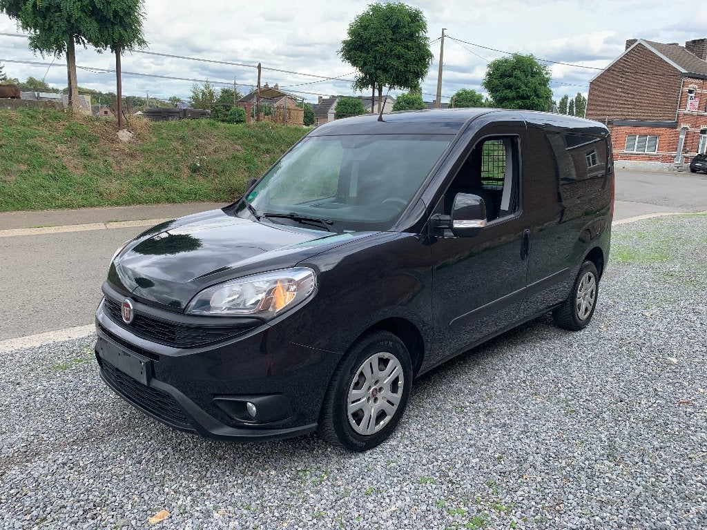 voiture, Autos, Achat, 3 places, Boîte manuelle, 5 portes
