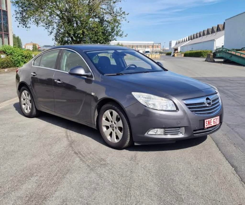 Opel Insignia 1.8 benzine, Auto's, Euro 5, Parkeersensor, 5 deurs, Particulier