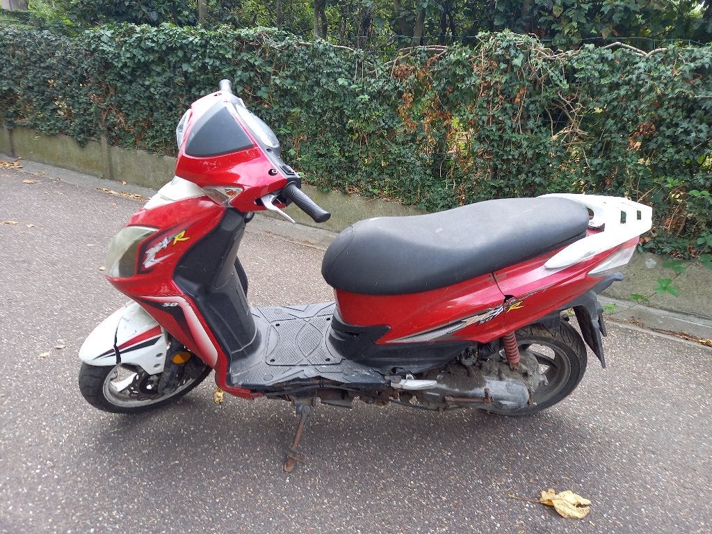 SYM JET 4 R Classe A      2 Temps, Autres modèles, 49 cm³, Enlèvement, Utilisé