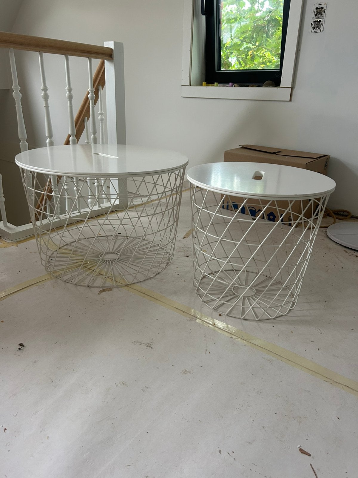 Set van 2 Ikea bijzettafeltjes, Huis en Inrichting, Tafels | Bijzettafels, Ophalen, Gebruikt, Rond, Metaal of Aluminium