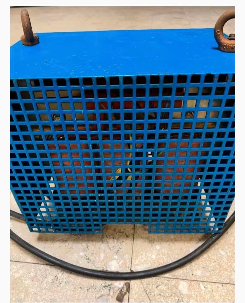 Transformateur 220 V / 380 V, Enlèvement, Utilisé, Autres types