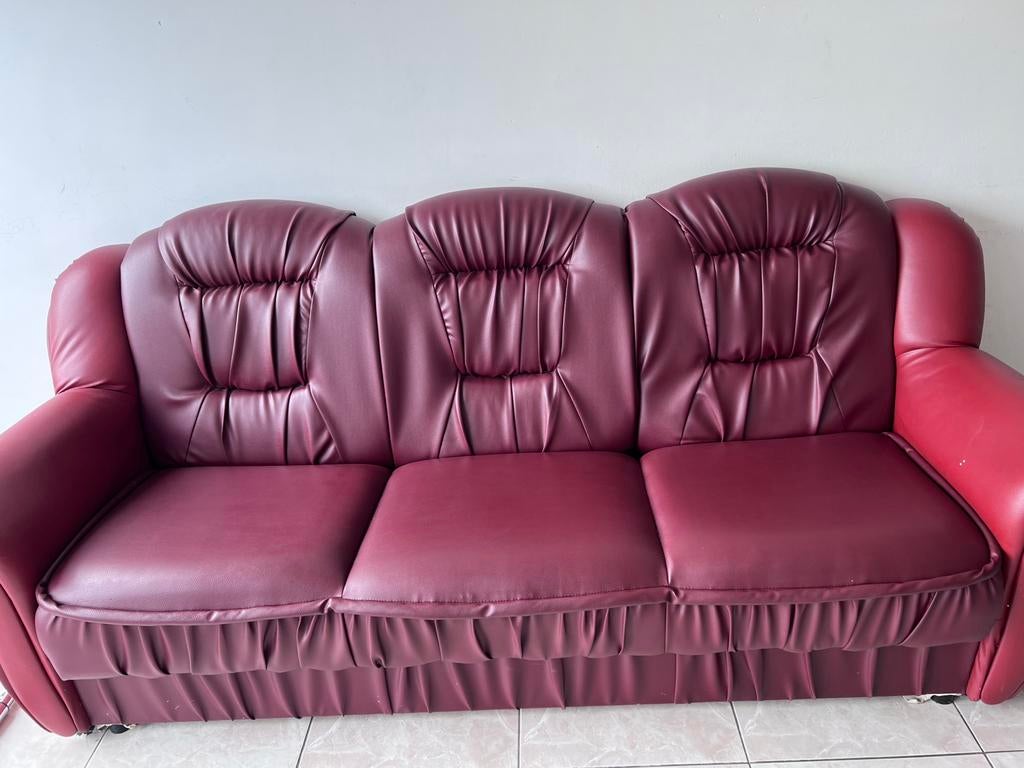 bordeaux rood leren sofa, Huis en Inrichting, Zetels | Zetels, Ophalen, Driepersoons, Leer, Zo goed als nieuw