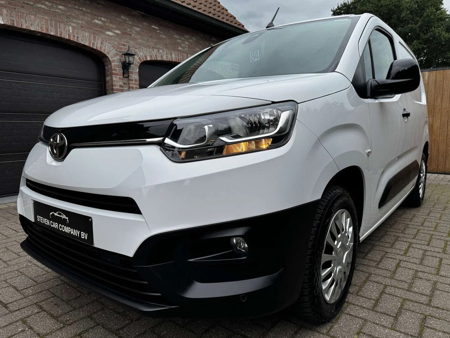 Toyota ProAce City | BTW INCL | BENZINE | 3 ZIT | NAVI | CAM, Gebruikt, 1199 cc, Wit, Bedrijf