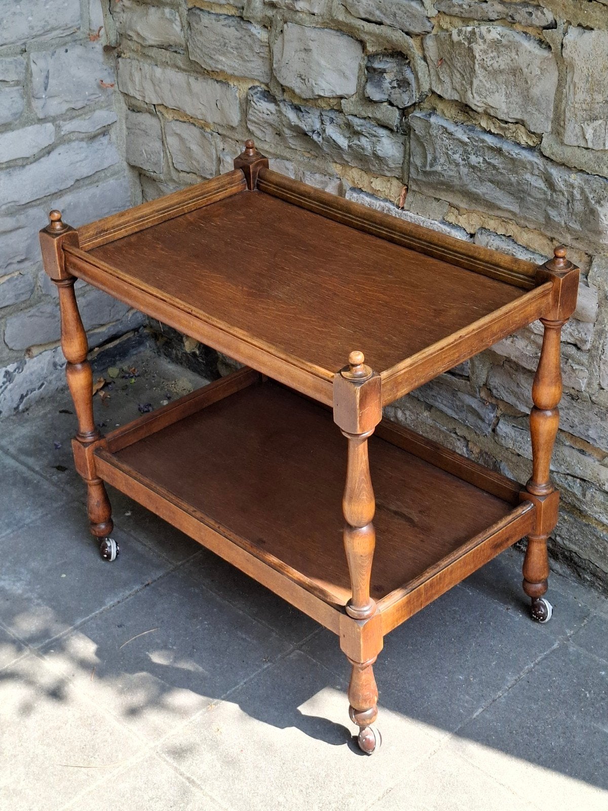 Ancienne desserte roulante en bois – 2 plateaux, Antiquités & Art