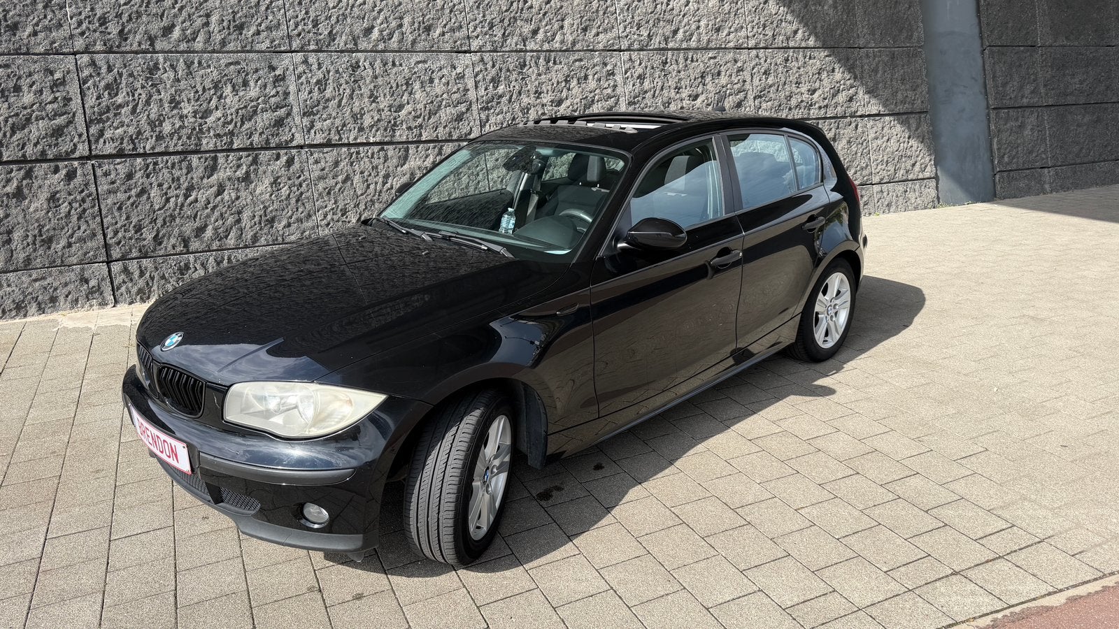 BMW 116i benzine gekeurd voor verkoop, Autos, Boîte manuelle, Noir, 5 portes, 5 places