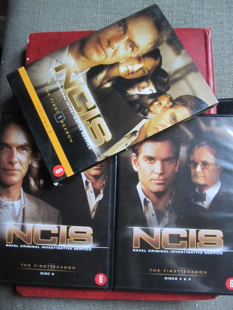 NCIS The First Season - Volume 2 (2003) 3 disc, Cd's en Dvd's, Dvd's | Tv en Series, Boxset, Ophalen of Verzenden, Zo goed als nieuw