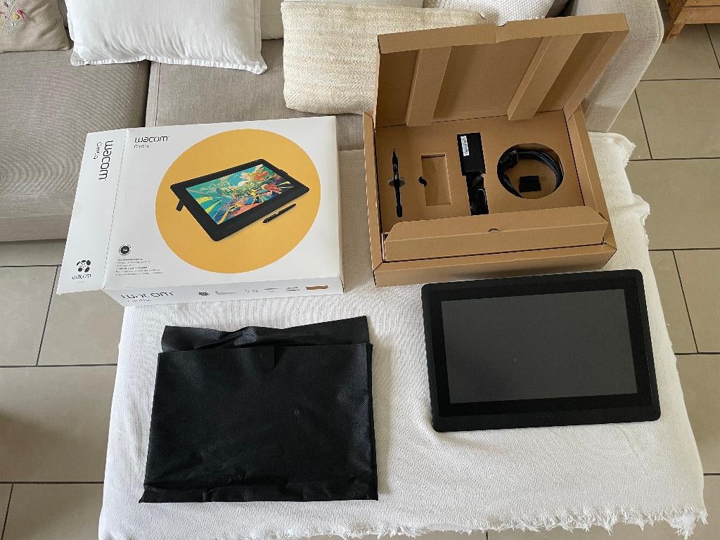 Wacom Cintiq 16', Informatique & Logiciels, Tablettes graphiques, Comme neuf, Filaire, Enlèvement ou Envoi