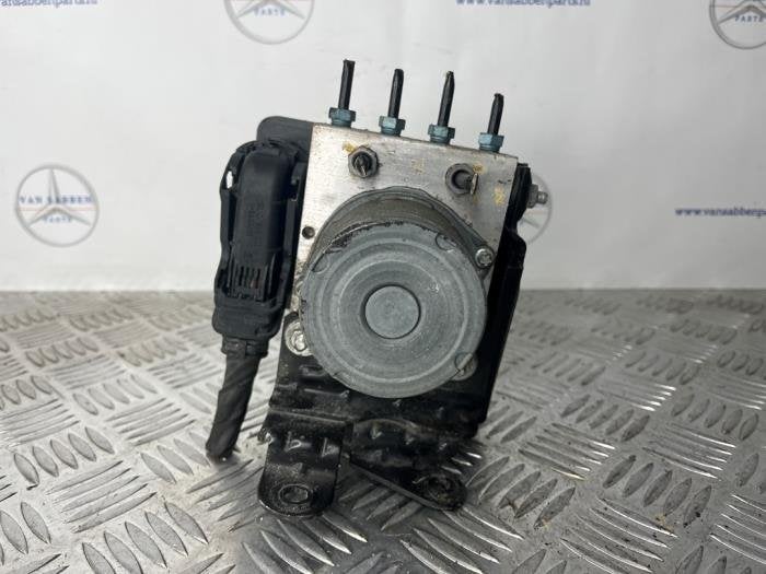 Pompe ABS d'un Mercedes Vito, -, 3 mois de garantie, Utilisé, -