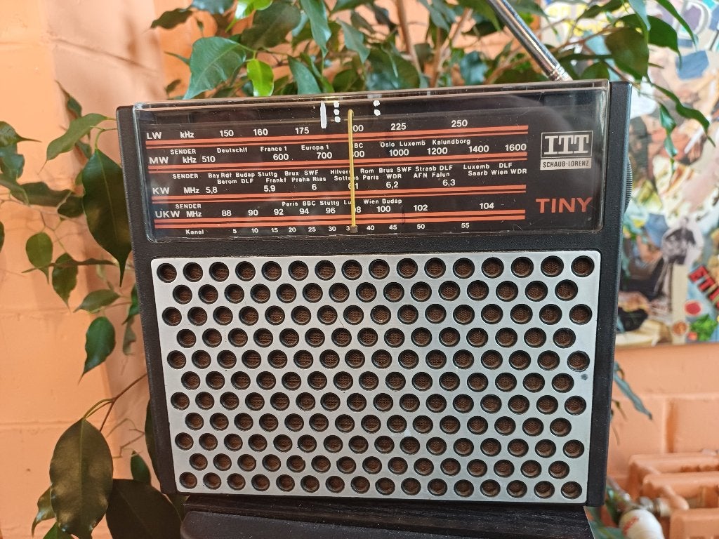 ITT Radio portative vintage., Enlèvement ou Envoi, Utilisé, Radio