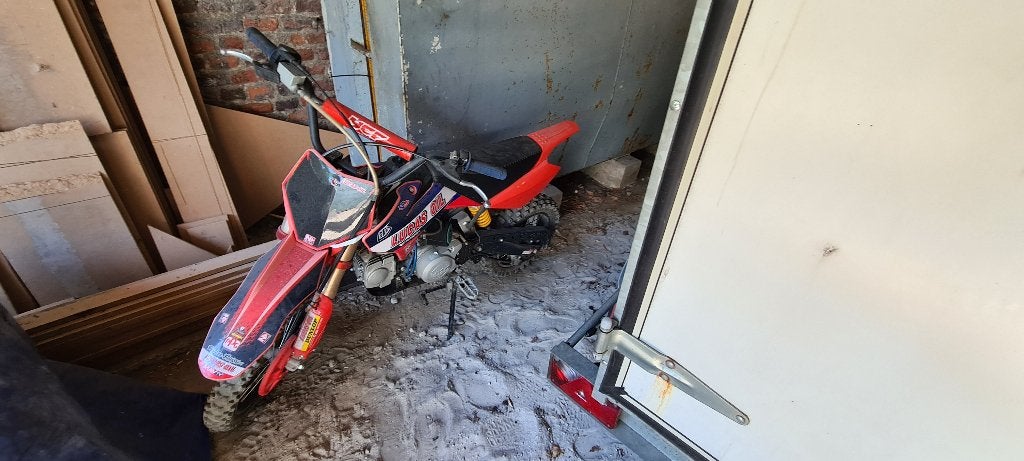YCF 125 — Pitbike/Crossmotor, Fietsen en Brommers, Minibikes, Midibikes en Pitbikes, Zo goed als nieuw, Dirtbike, Schijfrem, Ophalen