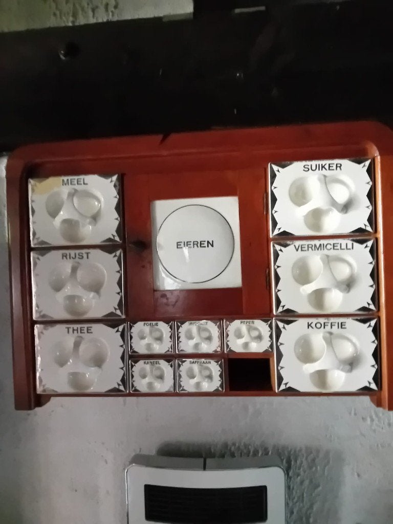 Vintage kruiden- en voorraadrek, Ophalen