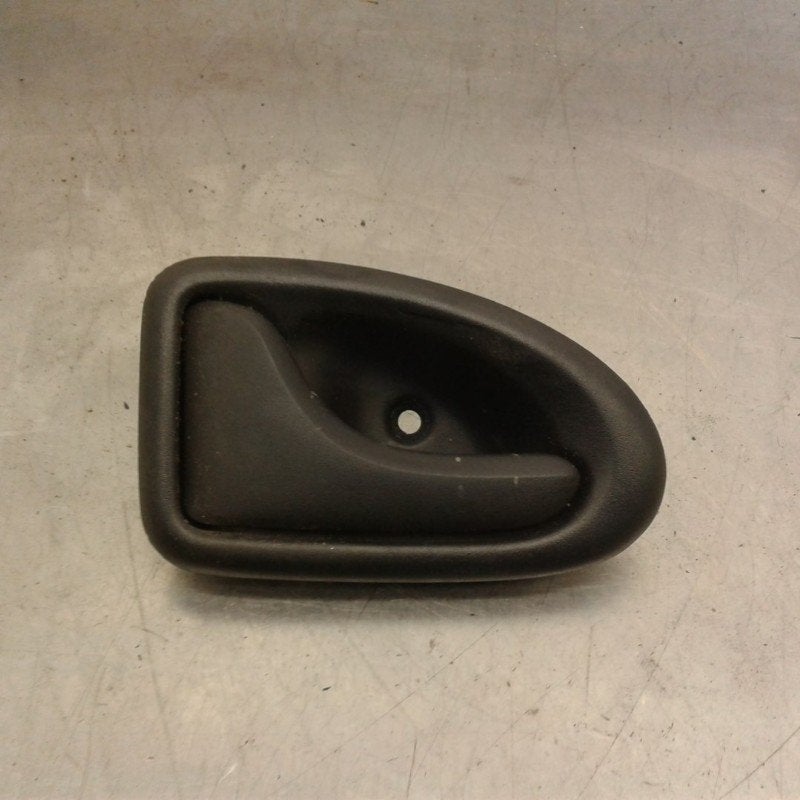 PORTIERGREEP BUITEN LINKS Nissan Interstar (X70), Gebruikt, Links, Nissan