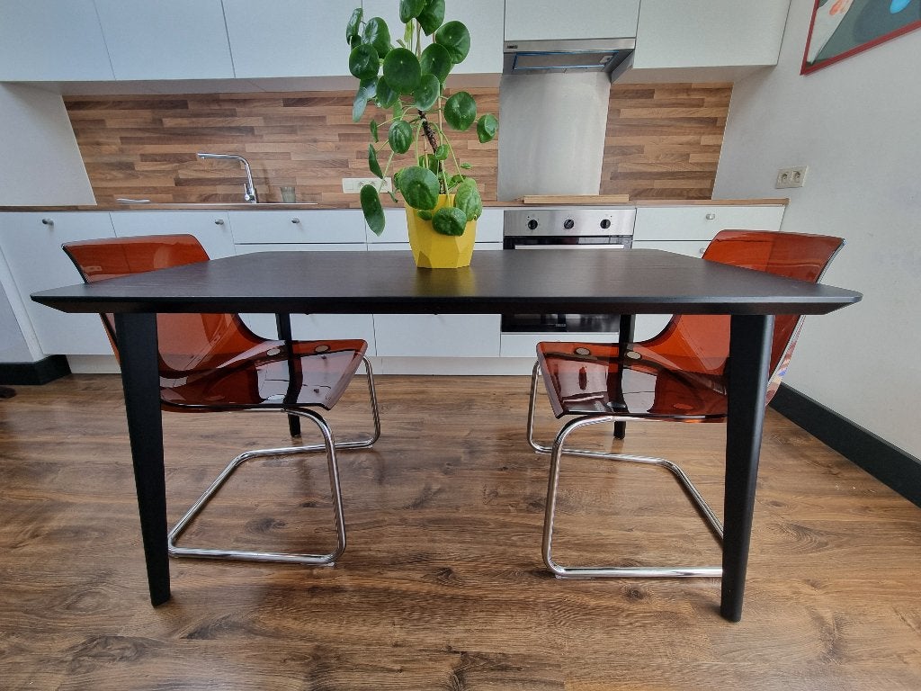 Zwarte eettafel, Huis en Inrichting, Ophalen, 100 tot 150 cm, 50 tot 100 cm, Zo goed als nieuw
