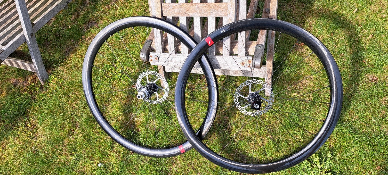 Paire de roues en carbone Fulcrum neuve, Vélos & Vélomoteurs, Enlèvement, Carbone