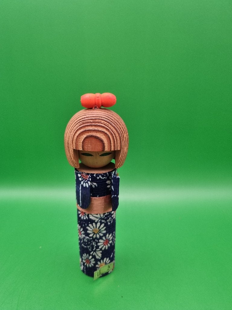 Joli kimekomi kokeshi, Japon, Bois, Poupée, Multicolore