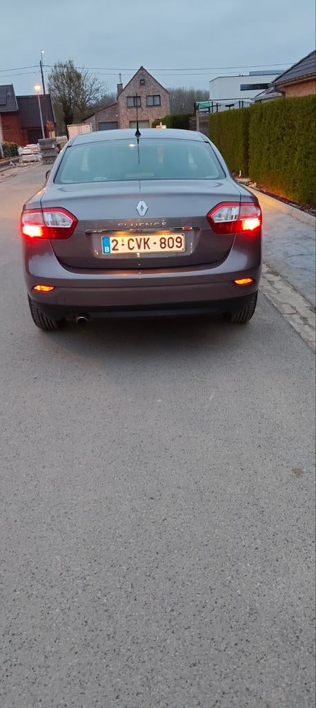 +32470442079, Auto's, Fluence, Bedrijf, Te koop, Benzine