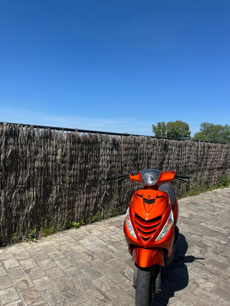 Zip 4t, Vélos & Vélomoteurs, Scooters | Piaggio, Zip, Enlèvement, Utilisé, Classe A (25 km/h)