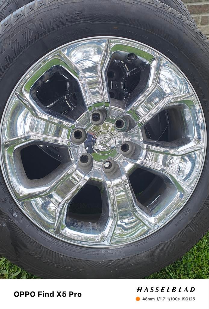 Jantes pneus Dodge RAM 6 trous, Pneu(s)