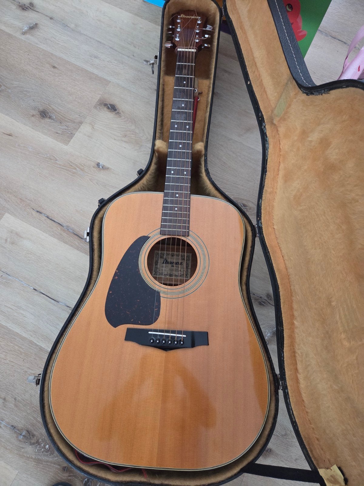 vintage akoestische gitaar, Ibanez v300l Japan 1984, Muziek en Instrumenten, Snaarinstrumenten | Gitaren | Akoestisch, Ophalen