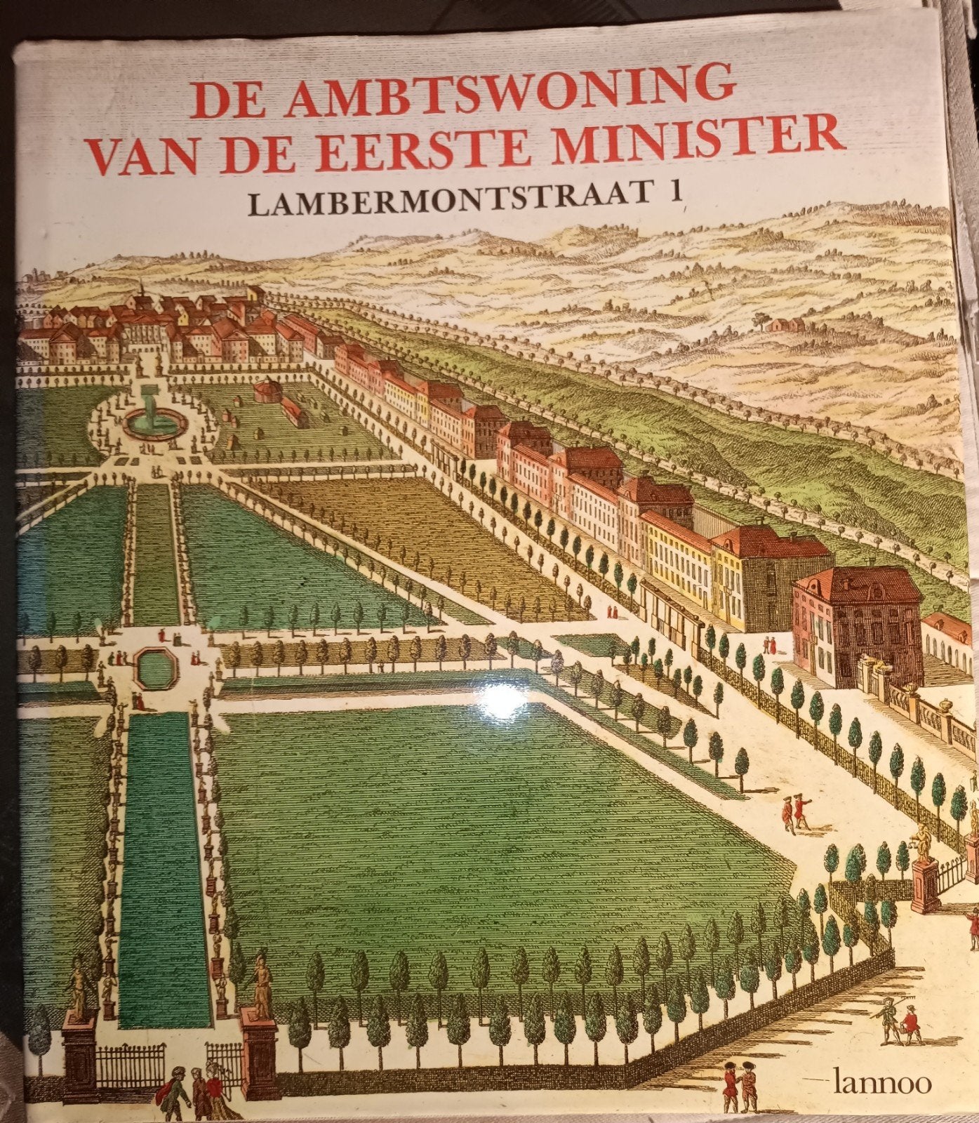 « Le bureau du Premier ministre », Livres, Comme neuf, Architecture général, Ria Christens + Walter D'Hoore, Enlèvement ou Envoi