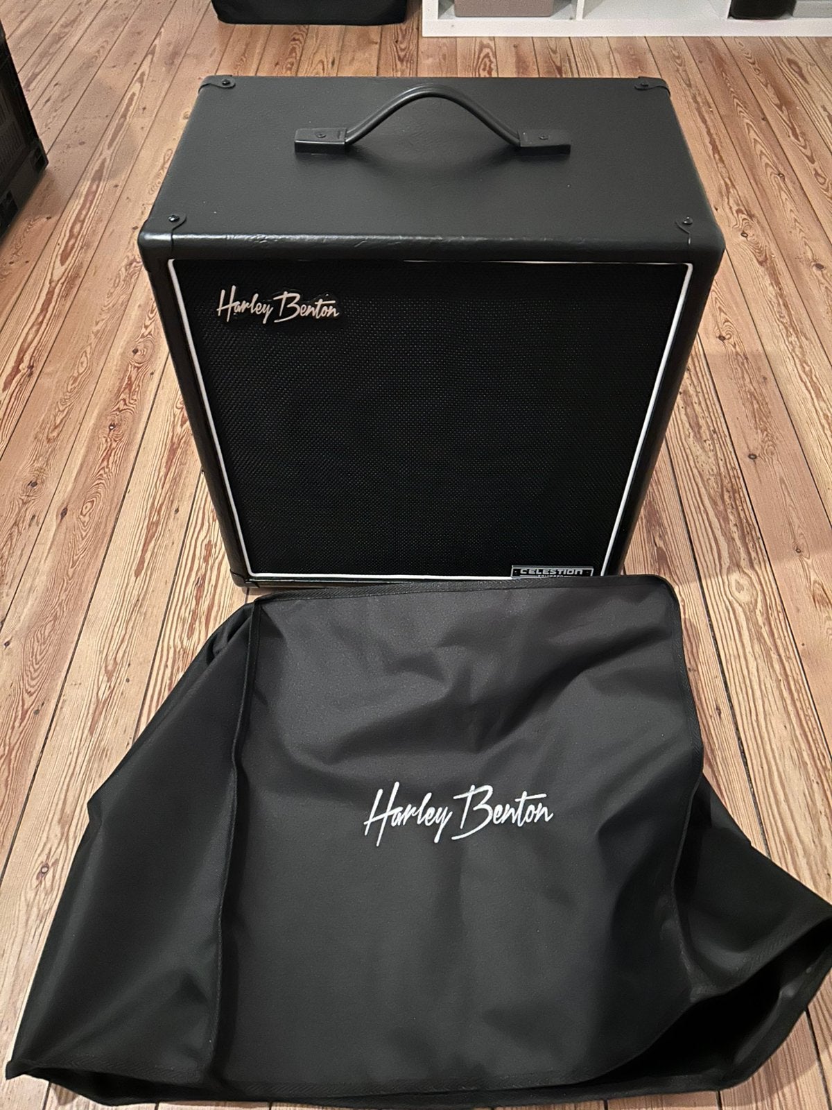 Harley Benton G112 Celestion V30, Enlèvement, Comme neuf