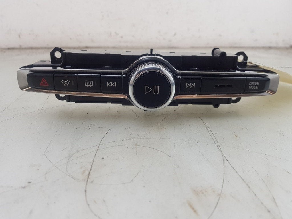 RADIOBEDIENING PANEEL Volvo XC40 (XZ) (|31456672|), Gebruikt, Info@volvocars.com, Volvo, Volvo Car Germany GmbH