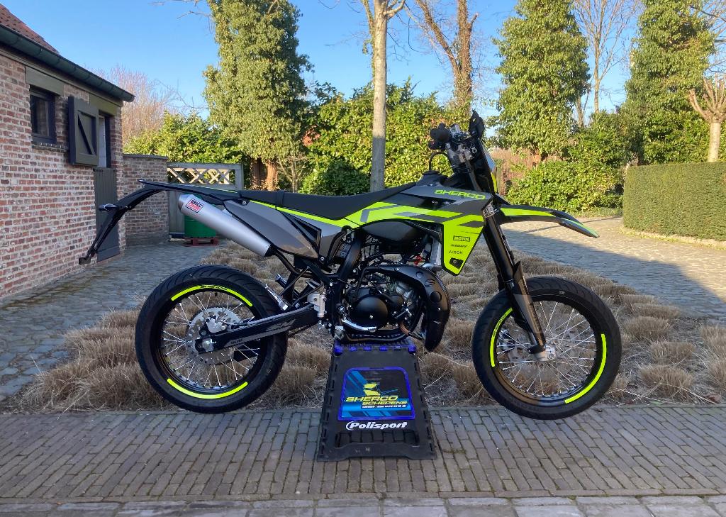 Sherco 50 cc bromfietsen, Fietsen en Brommers, Ophalen, 6 versnellingen, Nieuw, 49 cc