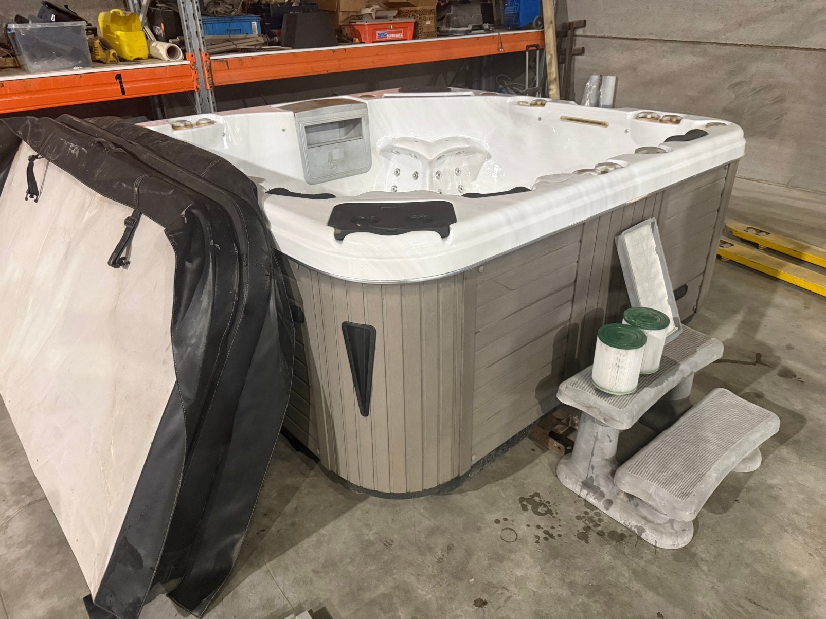 Jacuzzi 5-6 personen, Tuin en Terras, Ophalen, Zo goed als nieuw